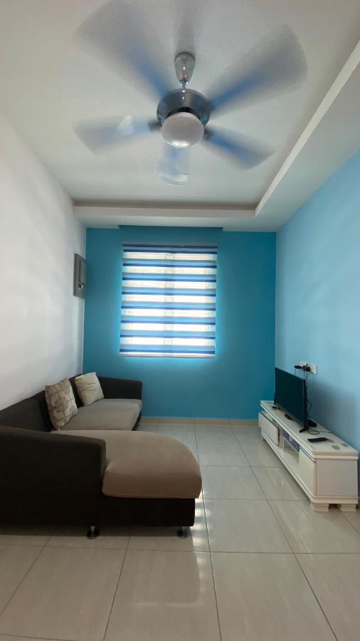 Simfoni Families Suite Kuah Buitenkant foto